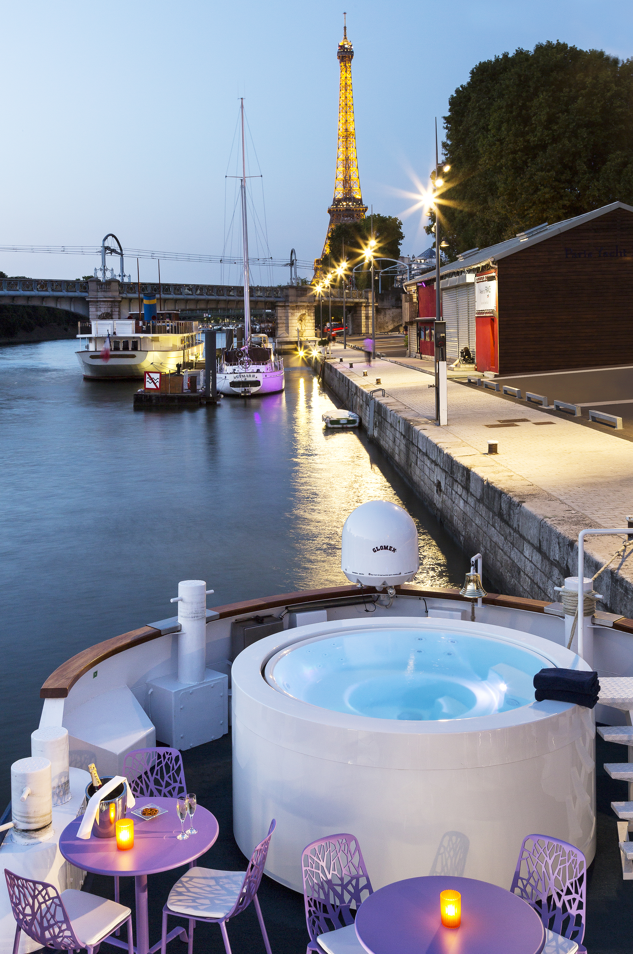 CroisiEurope Raymonde Hot Tub.jpg